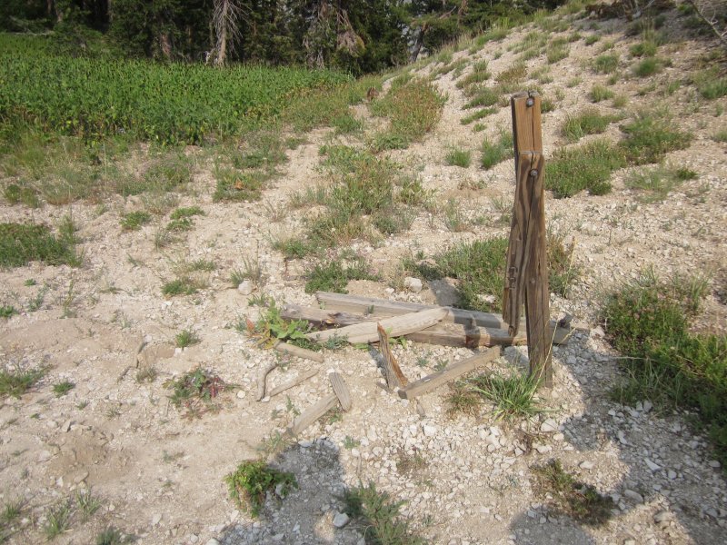 Broken sign